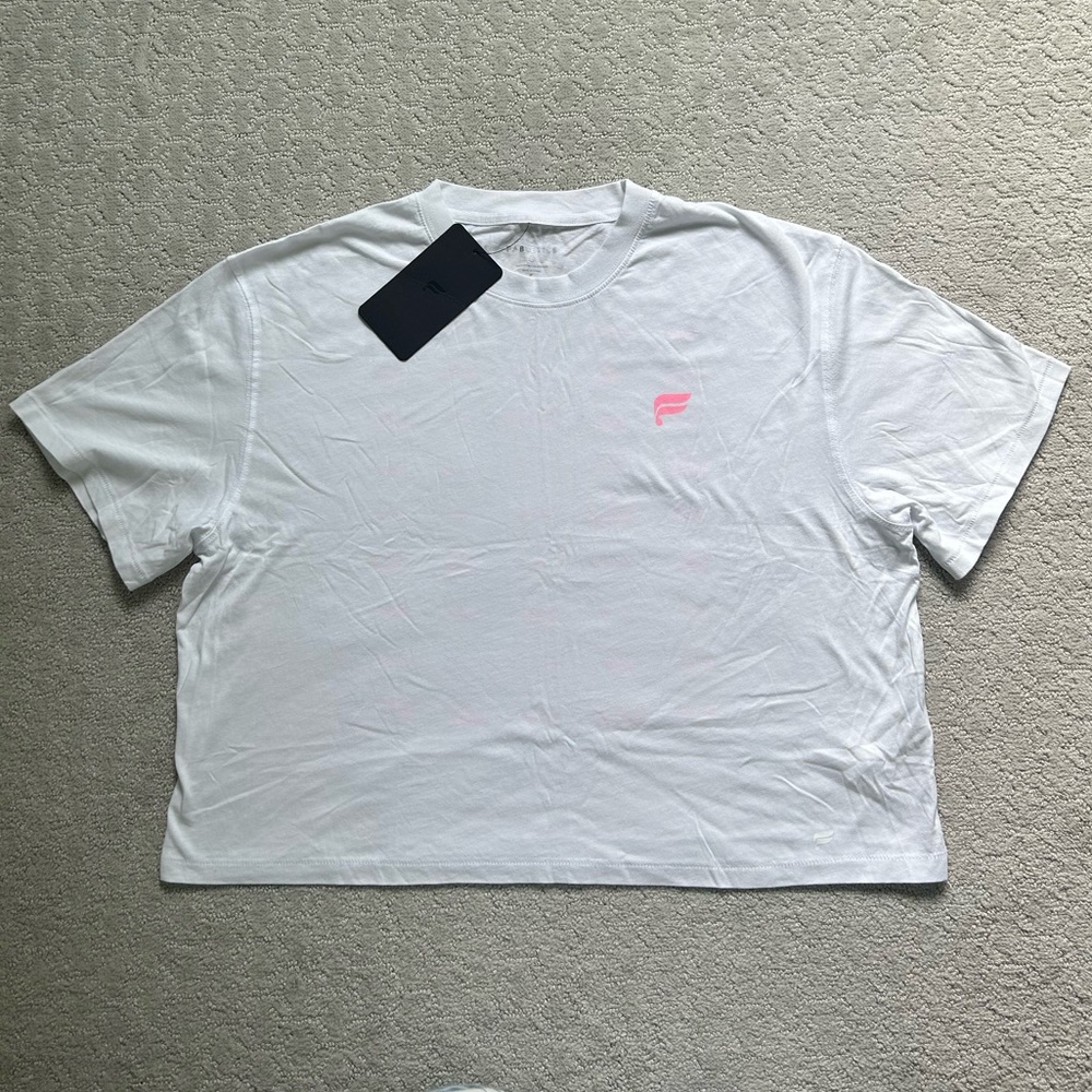 Fabletics Breast Cancer Awareness Boxy Tee – NWT Size L